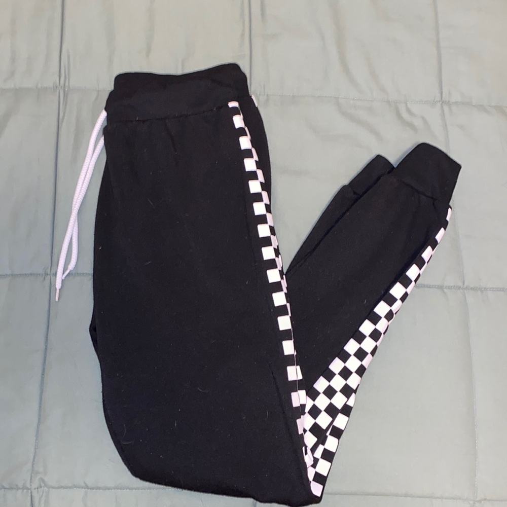 Black sweatpants